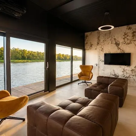 Charming House With A Jacuzzi Botel Dziwnow